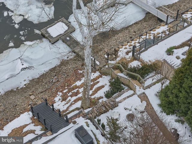 52 N MAIN ST, New Hope, PA 18938