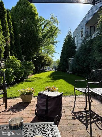 52 N MAIN ST, New Hope, PA 18938