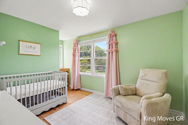1821 Eastbrook Street SE, Grand Rapids, MI 49508