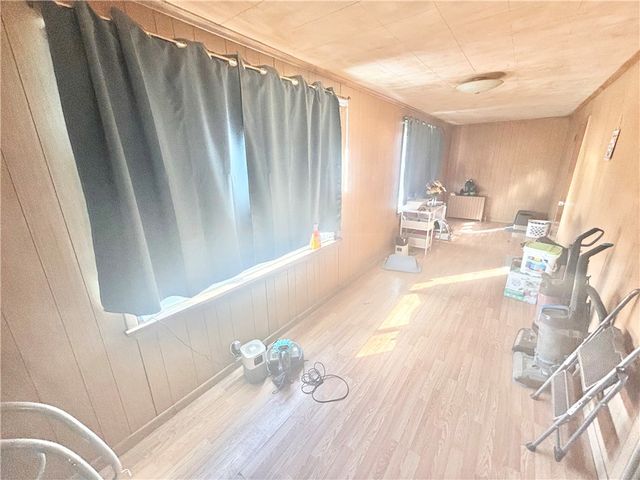 44 Fairgarden St, Republic, PA 15475