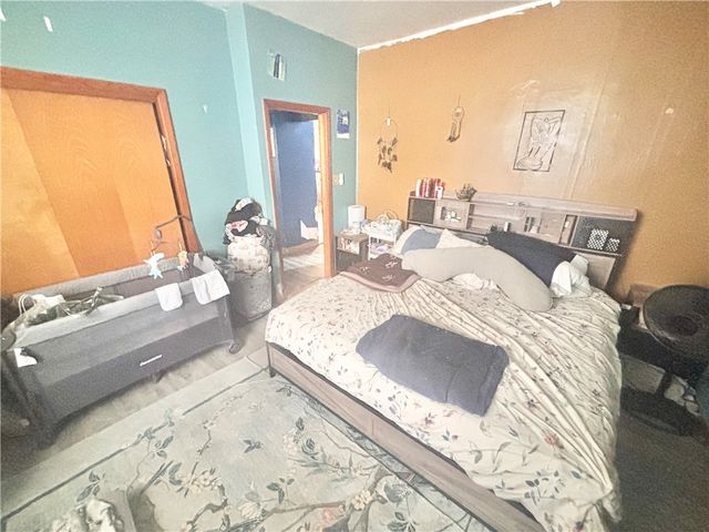 44 Fairgarden St, Republic, PA 15475