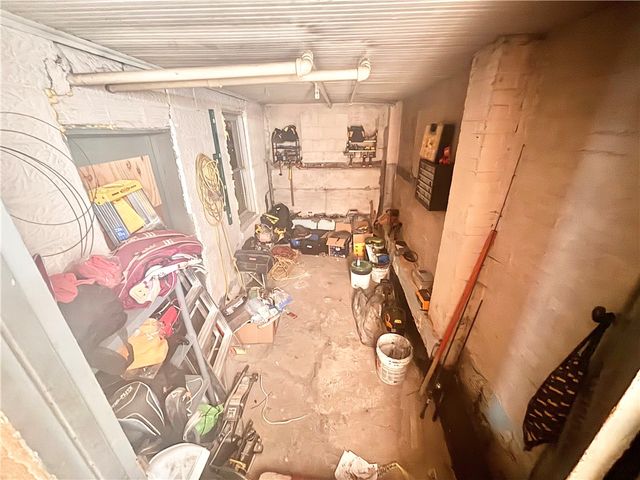 44 Fairgarden St, Republic, PA 15475