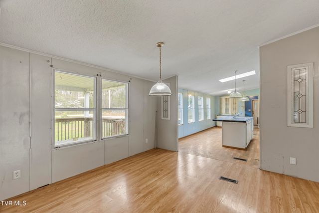 815 Flatwoods Road, Mosheim, TN 37818