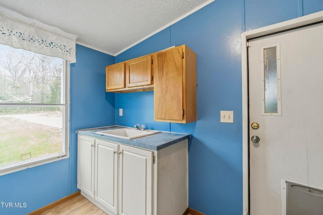 815 Flatwoods Road, Mosheim, TN 37818