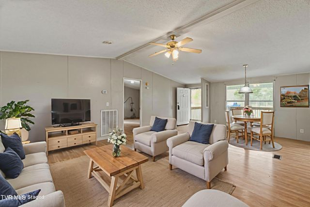 815 Flatwoods Road, Mosheim, TN 37818