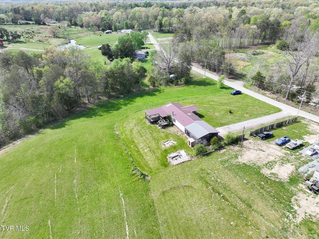 815 Flatwoods Road, Mosheim, TN 37818