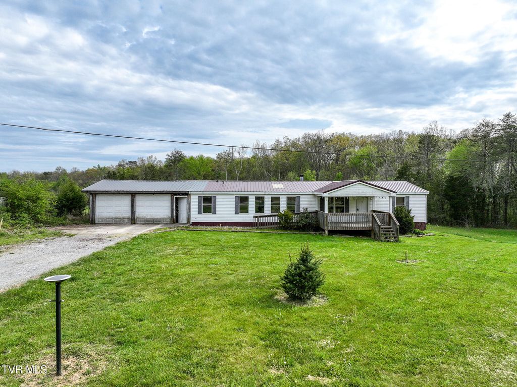 815 Flatwoods Road, Mosheim, TN 37818