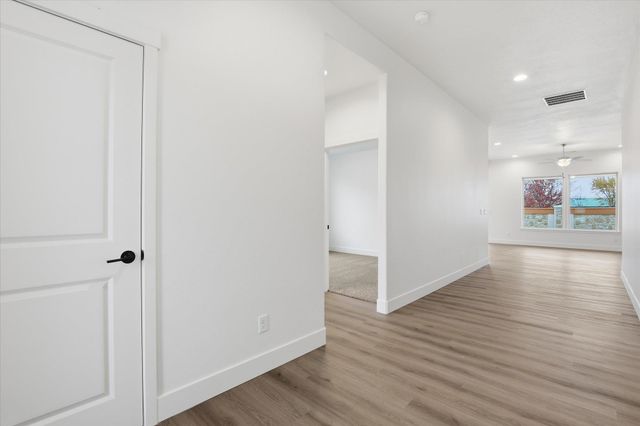 1109 - Unit 21 N Country Club Dr, Deer Park, WA 99006