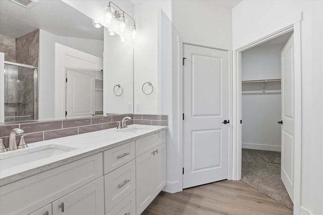 1109 - Unit 21 N Country Club Dr, Deer Park, WA 99006