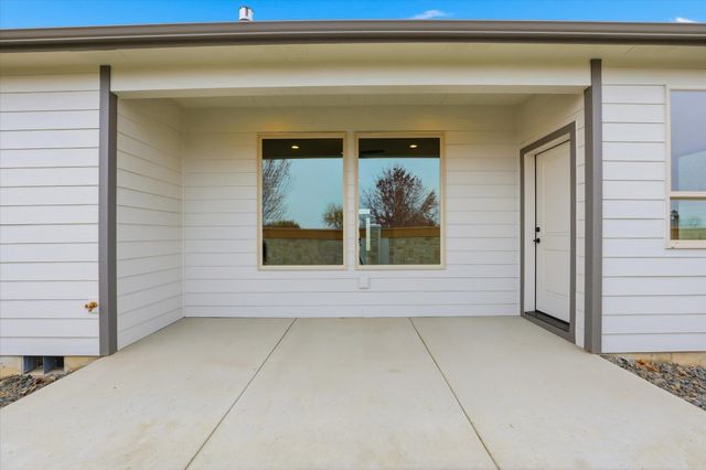 1109 - Unit 21 N Country Club Dr, Deer Park, WA 99006