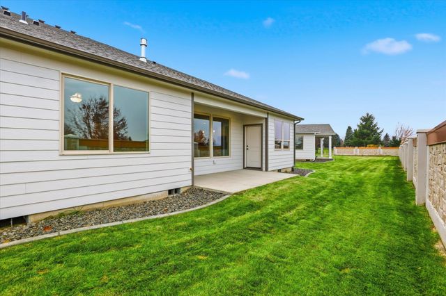 1109 - Unit 21 N Country Club Dr, Deer Park, WA 99006