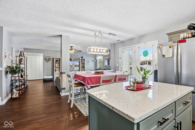 1916 Abbey Lane, Danville, IN 46122