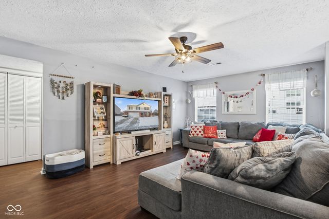 1916 Abbey Lane, Danville, IN 46122