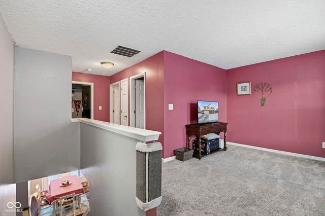 1916 Abbey Lane, Danville, IN 46122