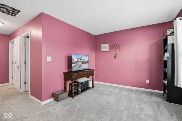 1916 Abbey Lane, Danville, IN 46122