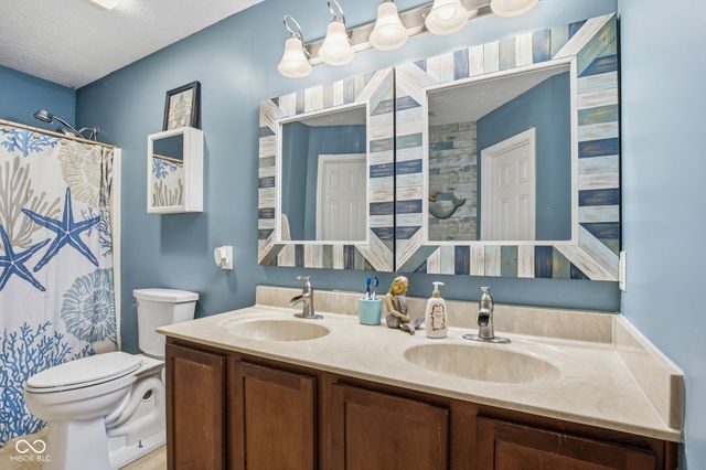 1916 Abbey Lane, Danville, IN 46122