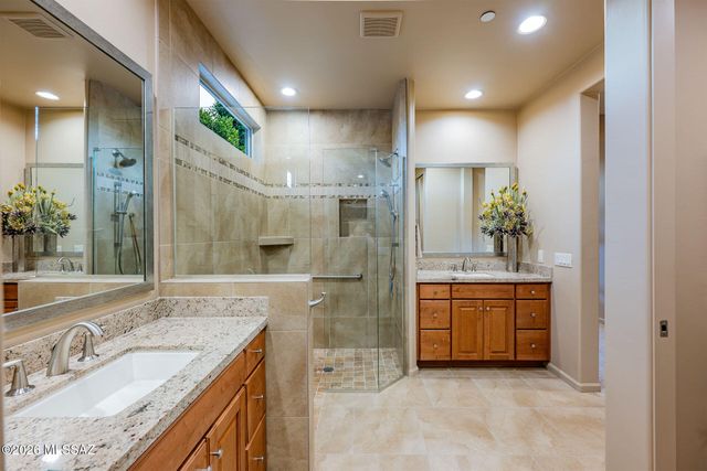 6790 W Red Hawk Place, Marana, AZ 85658