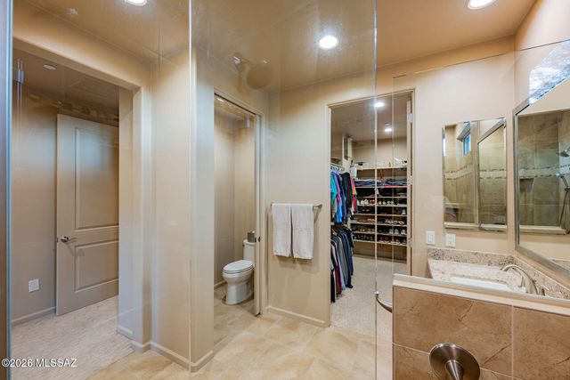 6790 W Red Hawk Place, Marana, AZ 85658