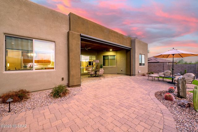 6790 W Red Hawk Place, Marana, AZ 85658