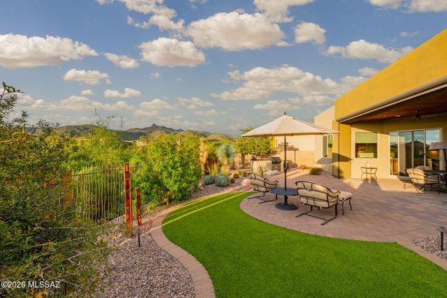 6790 W Red Hawk Place, Marana, AZ 85658