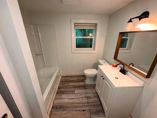 90 Turner Ave, Pittsfield, MA 01201