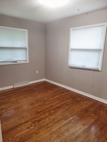 104 PINEWOOD DR, Columbia, MO 65203