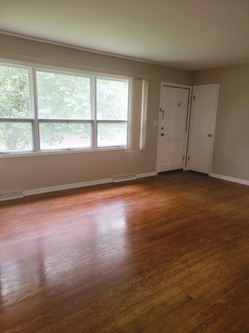 104 PINEWOOD DR, Columbia, MO 65203