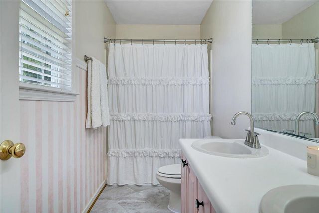 686 Pinehaven RD, Fincastle, VA 24090
