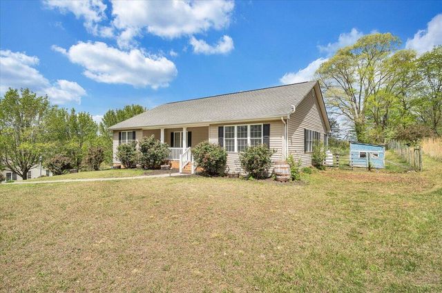 686 Pinehaven RD, Fincastle, VA 24090