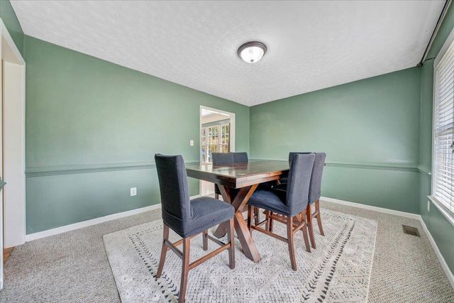 686 Pinehaven RD, Fincastle, VA 24090