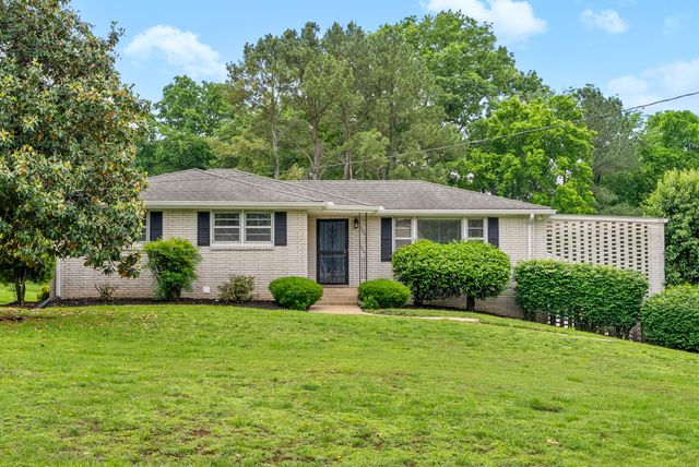 112 Hickory Heights Dr, Hendersonville, TN 37075