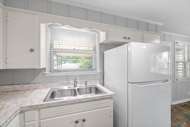 112 Hickory Heights Dr, Hendersonville, TN 37075