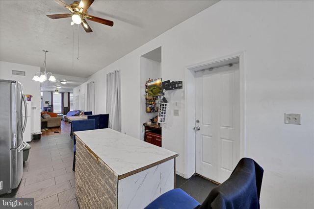 321 E POPLAR ST, York, PA 17403