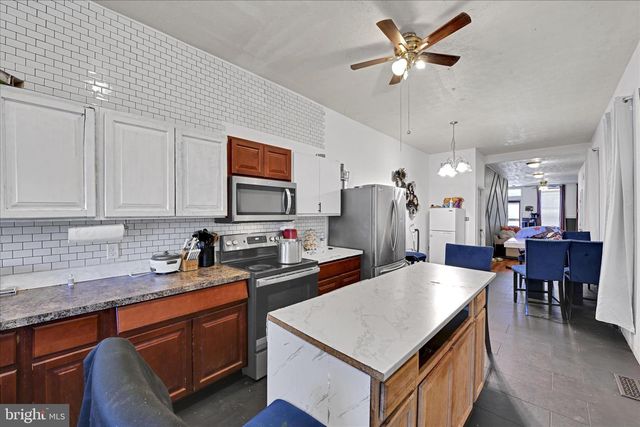 321 E POPLAR ST, York, PA 17403