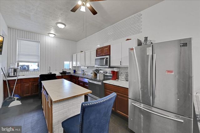 321 E POPLAR ST, York, PA 17403