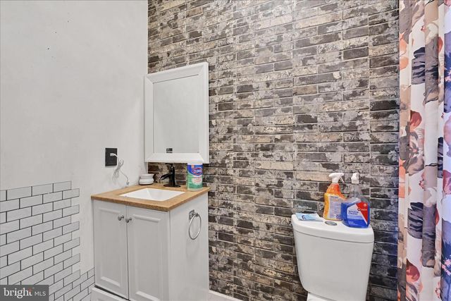 321 E POPLAR ST, York, PA 17403