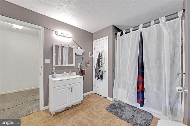 321 E POPLAR ST, York, PA 17403