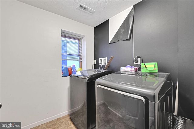 321 E POPLAR ST, York, PA 17403