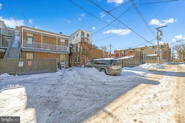 321 E POPLAR ST, York, PA 17403