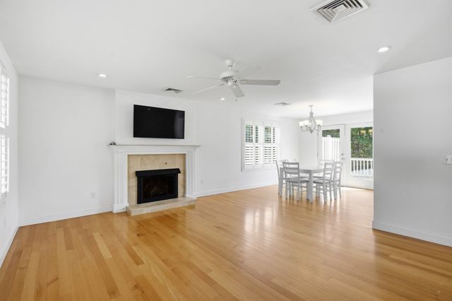 1566 Victory Hwy, North Smithfield, RI 02896