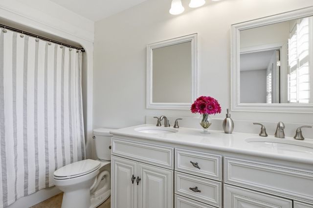 1566 Victory Hwy, North Smithfield, RI 02896