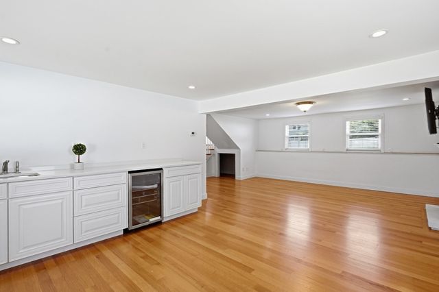 1566 Victory Hwy, North Smithfield, RI 02896
