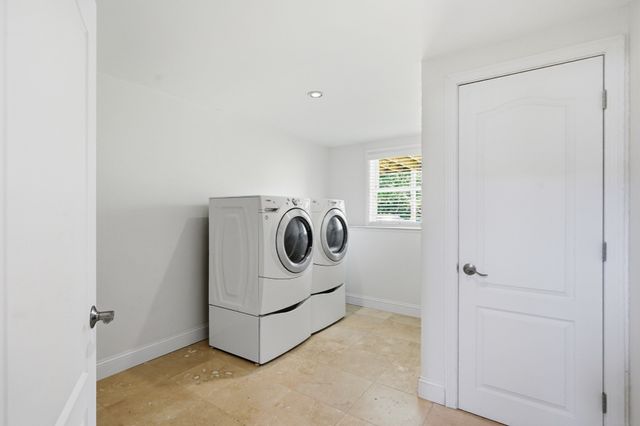 1566 Victory Hwy, North Smithfield, RI 02896