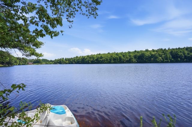 1566 Victory Hwy, North Smithfield, RI 02896