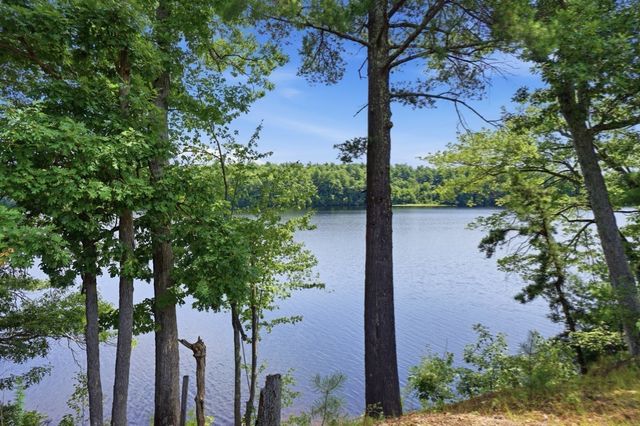 1566 Victory Hwy, North Smithfield, RI 02896