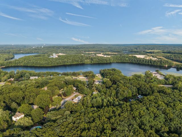 1566 Victory Hwy, North Smithfield, RI 02896