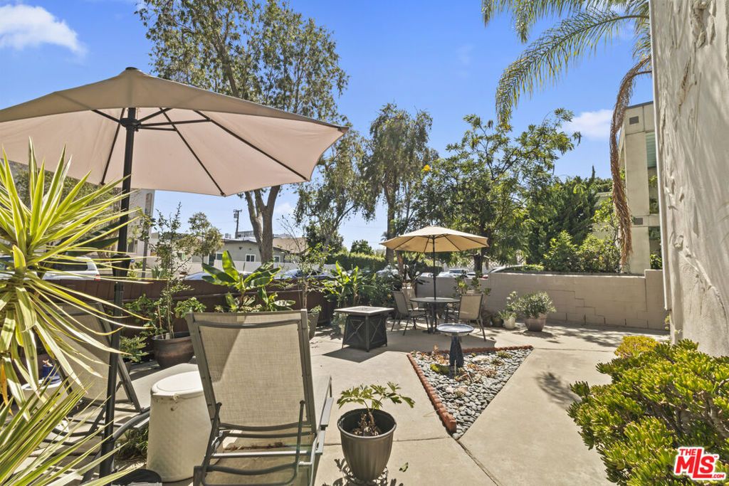 2447 Chelsea Place, Santa Monica, CA 90404 — photo 4