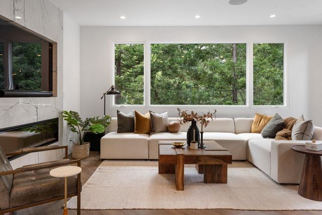 141 Lake Road, Portola Valley, CA 94028