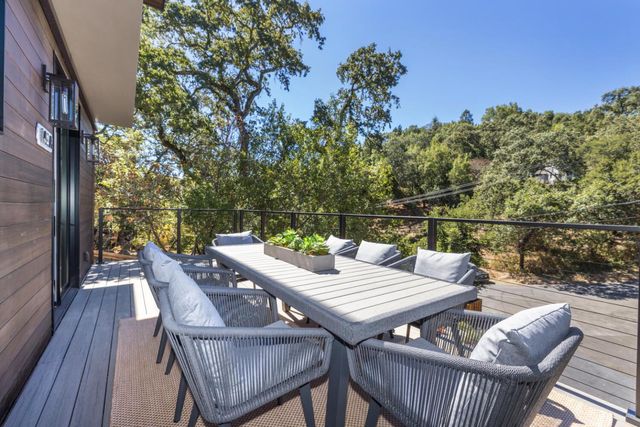 141 Lake Road, Portola Valley, CA 94028