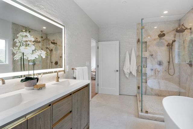 141 Lake Road, Portola Valley, CA 94028